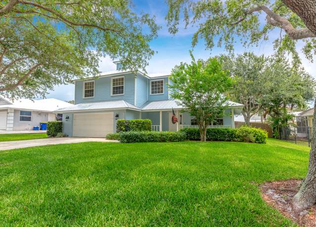 Property at 9325 SE Mercury St, Hobe Sound, FL 33455, 4 beds, 3.5 baths