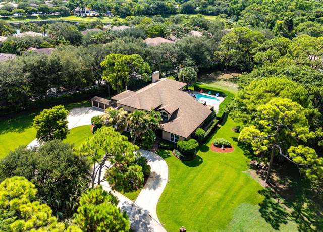 Property at 4838 Charlton Way, Delray Beach, FL 33445, 4 beds, 3.5 baths