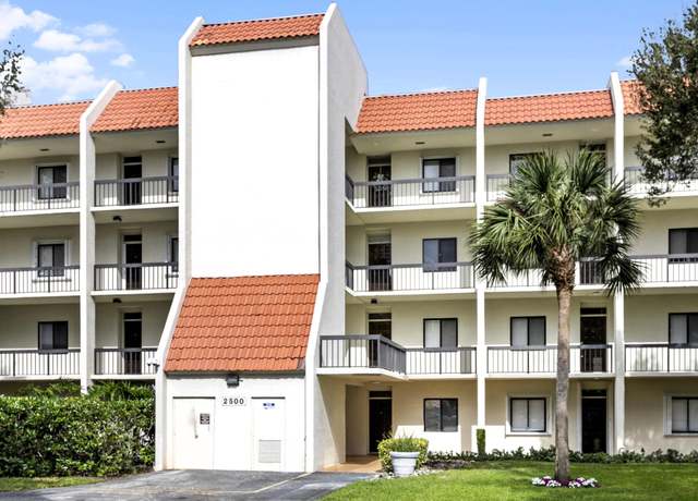 Property at 2500 Presidential Way #205, West Palm Beach, FL 33401, 2 beds, 2 baths
