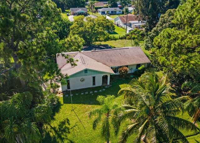 Property at 1644 SE Haverford St, Port Saint Lucie, FL 34983, 3 beds, 2 baths