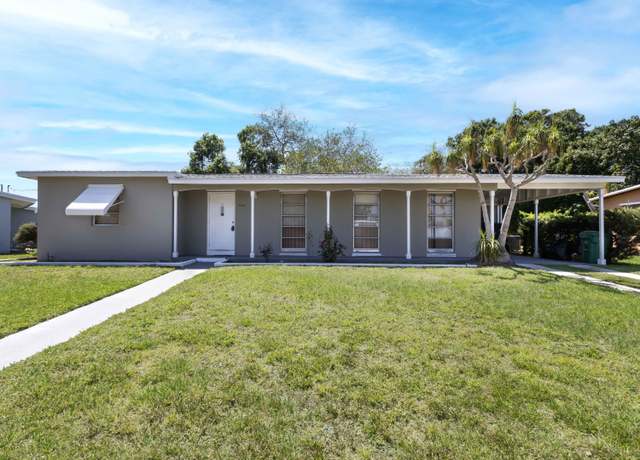 Property at 340 SE Celestia Ct, Port Saint Lucie, FL 34983, 2 beds, 1 bath