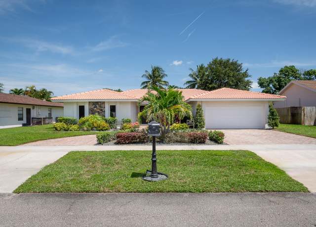 Property at 4853 Willow Dr, Boca Raton, FL 33487, 4 beds, 2 baths
