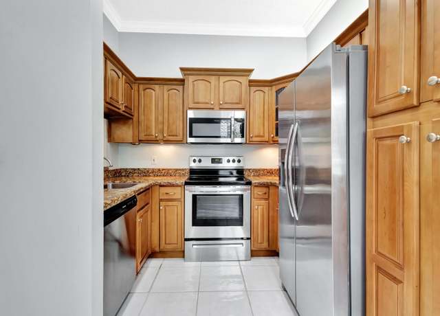 Property at 5439 Verona Dr Unit P, Boynton Beach, FL 33437, 2 beds, 2 baths
