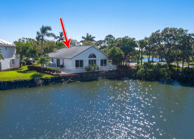 Property at 1401 SE Glencoe Ct, Port Saint Lucie, FL 34952, 3 beds, 2 baths