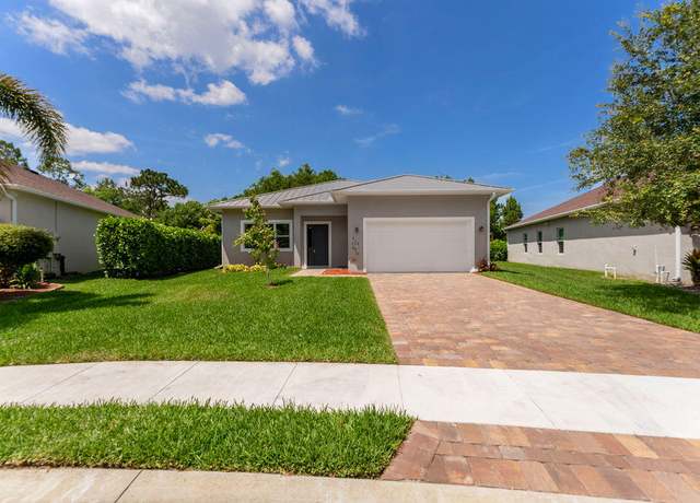 Property at 675 NE Moss Rose Pl, Port Saint Lucie, FL 34983, 3 beds, 2.5 baths