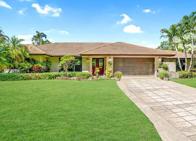 Property at 12 Bannock Rd, Palm Beach Gardens, FL 33418, 3 beds, 2 baths