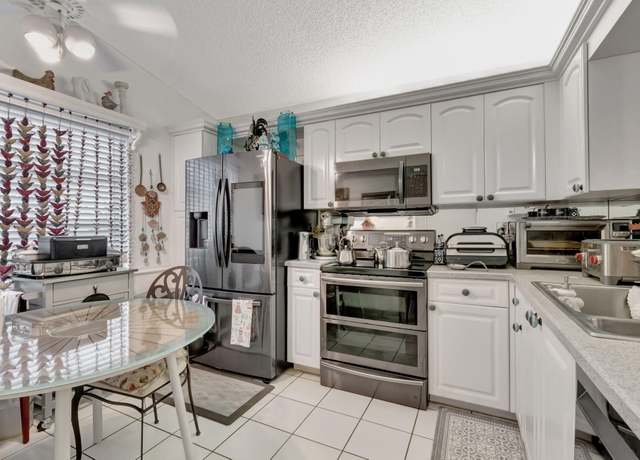 Property at 6182 Pointe Regal Cir, Delray Beach, FL 33484, 2 beds, 2 baths