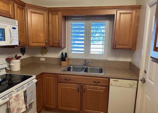 Property at 2 Westwood Ave Unit 204g, Tequesta, FL 33469, 2 beds, 2 baths