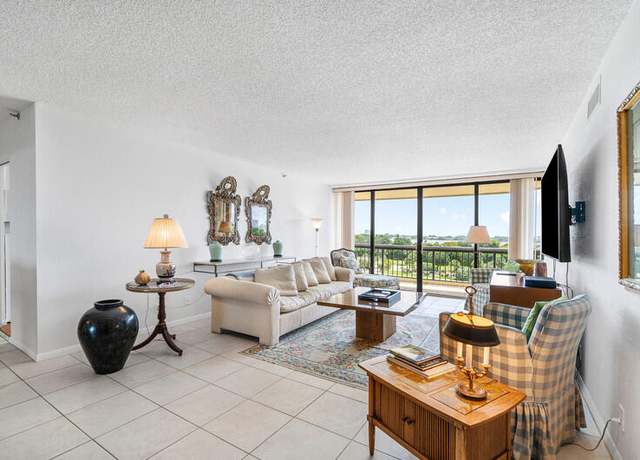 Property at 1900 Consulate Pl #402, West Palm Beach, FL 33401, 2 beds, 2 baths