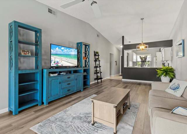 Property at 701 Sabal Ridge Cir Unit F, Palm Beach Gardens, FL 33418, 2 beds, 2 baths