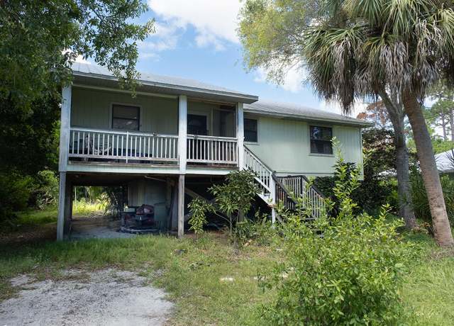 Property at 5707 Sunset Blvd, Fort Pierce, FL 34982, 2 beds, 2 baths