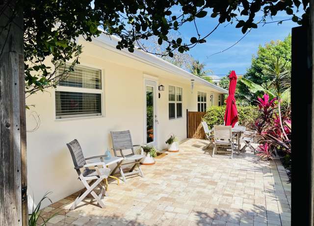 Property at 311 N Swinton Ave, Delray Beach, FL 33444, 4 beds, 3 baths