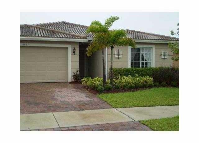 Property at 1887 SW Newport Isles Blvd, Port Saint Lucie, FL 34953, 3 beds, 2 baths