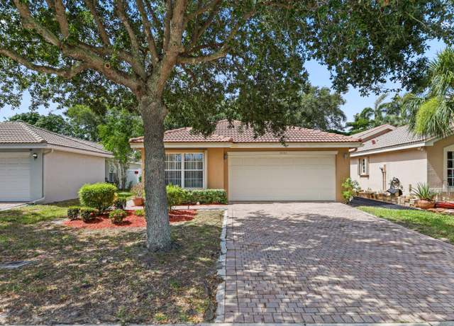 Property at 5090 Northern Lights Dr, Greenacres, FL 33463, 3 beds, 2 baths