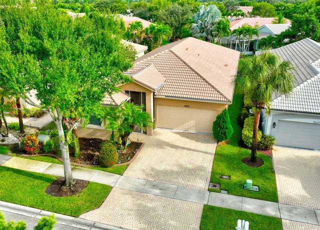 Property at 9523 Sandpiper Ln, West Palm Beach, FL 33411, 3 beds, 2 baths