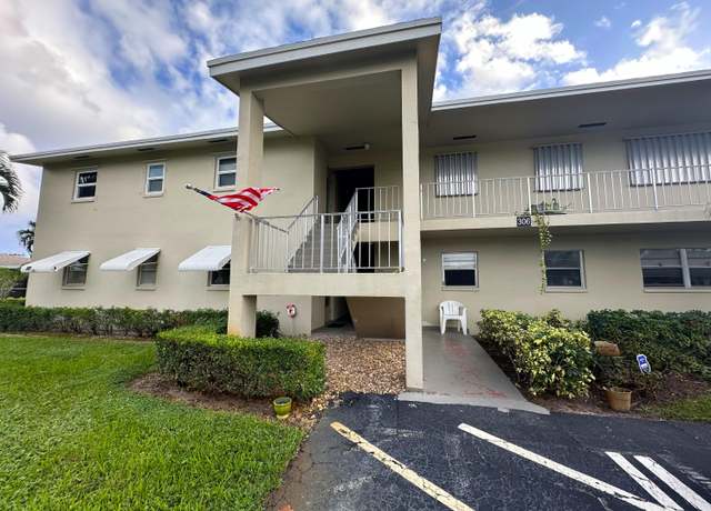 Property at 306 S Circle Dr #104, Boynton Beach, FL 33435, 2 beds, 2 baths