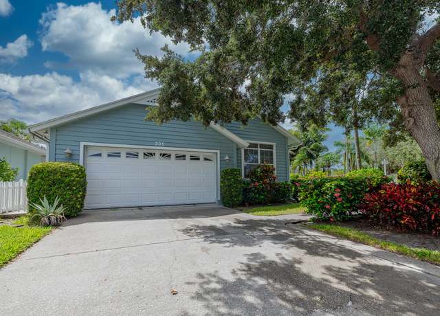 Property at 205 Garden Grove Pkwy, Vero Beach, FL 32962, 2 beds, 2 baths
