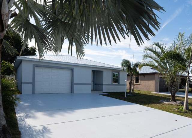 Property at 9 Andalusia Ln, Port Saint Lucie, FL 34952, 2 beds, 1.5 baths