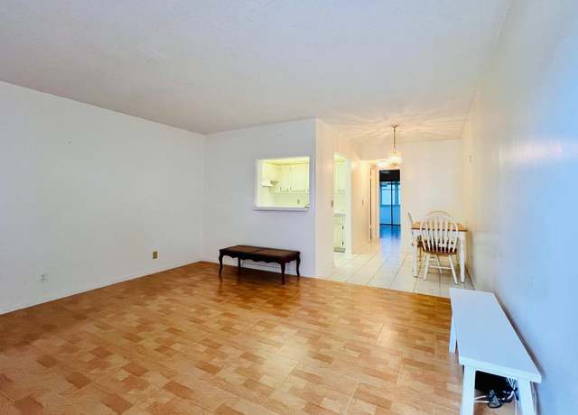 Property at 270 Sheffield L, West Palm Beach, FL 33417, 1 bed, 1 bath