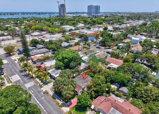 Property at 624 51st Street St, West Palm Beach, FL 33407, 3 beds, 1 bath