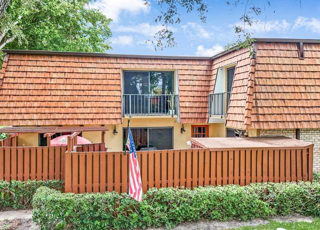 Property at 307 3rd Ln, Greenacres, FL 33463, 3 beds, 3 baths