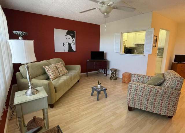 Property at 4028 Ellesmere B #4028, Deerfield Beach, FL 33442, 1 bed, 1.5 baths
