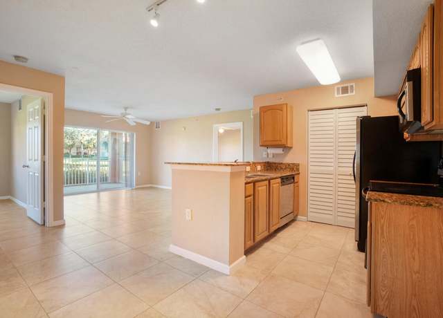 Property at 301 SW Palm Dr #102, Port Saint Lucie, FL 34986, 2 beds, 2 baths