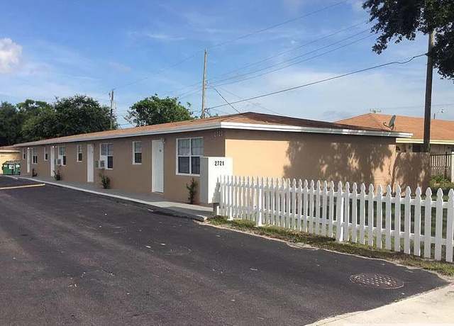 Property at 2721 Avenue Ave S Unit A1, Riviera Beach, FL 33404, 3 baths