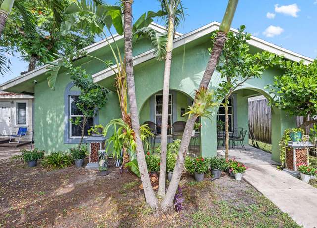 Property at 215 S E St, Lake Worth Beach, FL 33460, 3 beds, 2 baths