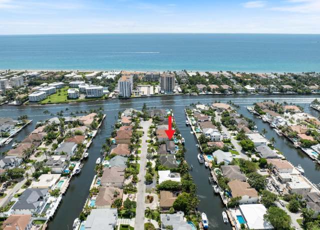 Property at 960 Cypress Dr, Delray Beach, FL 33483, 4 beds, 5.5 baths