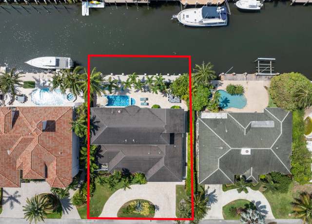Property at 960 Cypress Dr, Delray Beach, FL 33483, 4 beds, 5.5 baths