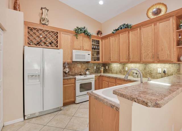 Property at 12116 Serafino St, Boynton Beach, FL 33437, 3 beds, 2 baths