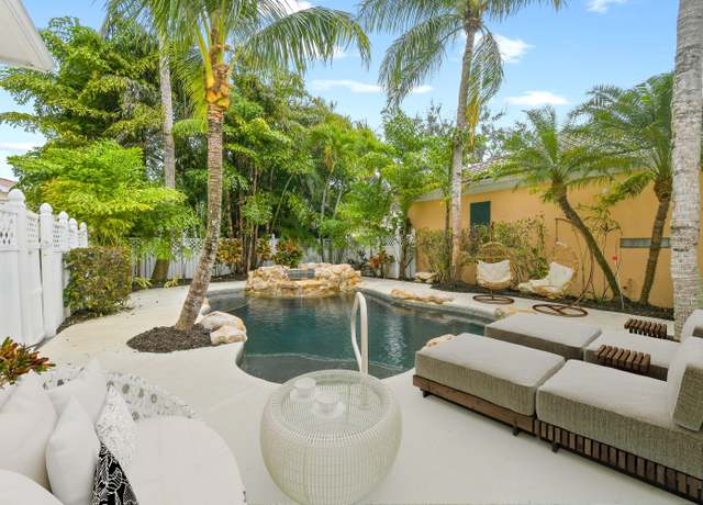 Property at 263 San Remo Dr, Jupiter, FL 33458, 3 beds, 2 baths
