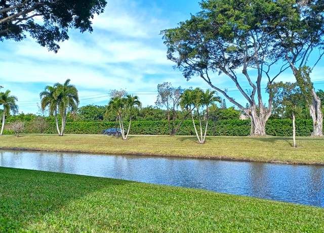 Property at 7185 Huntington Ln #308, Delray Beach, FL 33446, 2 beds, 2 baths