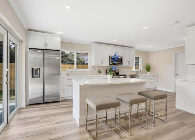 Property at 510 Kingbird Cir, Delray Beach, FL 33444, 3 beds, 2 baths