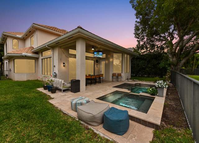 Property at 10326 Medicis Pl, Wellington, FL 33449, 6 beds, 3.5 baths