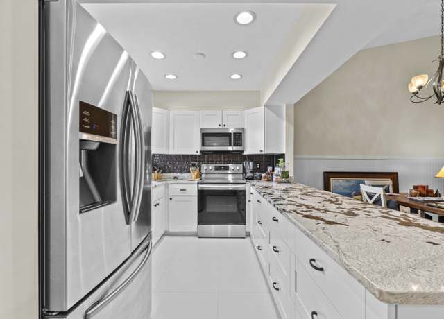 Property at 2950 SE Ocean Blvd Unit 119-6, Stuart, FL 34996, 2 beds, 2 baths