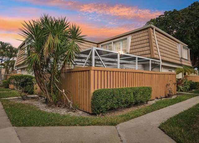 Property at 11677 Ficus St Unit B, Palm Beach Gardens, FL 33410, 3 beds, 2.5 baths