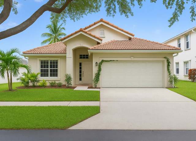 Property at 1131 Delray Lakes Dr, Delray Beach, FL 33444, 3 beds, 2 baths