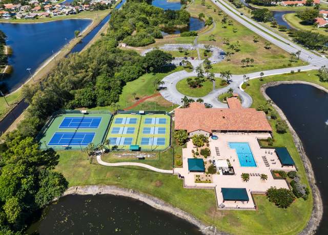 Property at 5942 Parkwalk Cir W, Boynton Beach, FL 33472, 2 beds, 2 baths