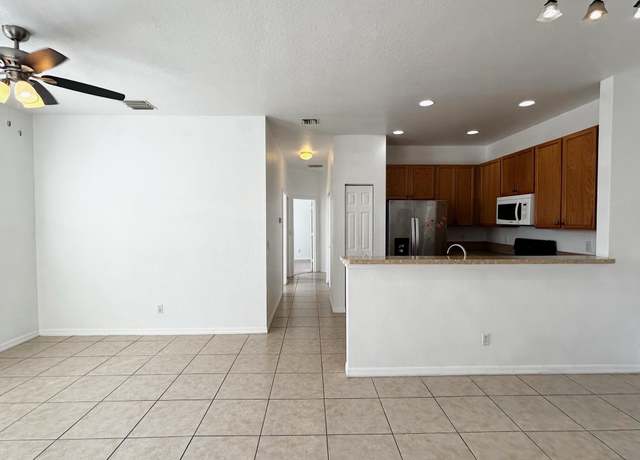 Property at 3137 Grandiflora Dr, Greenacres, FL 33467, 2 beds, 2 baths