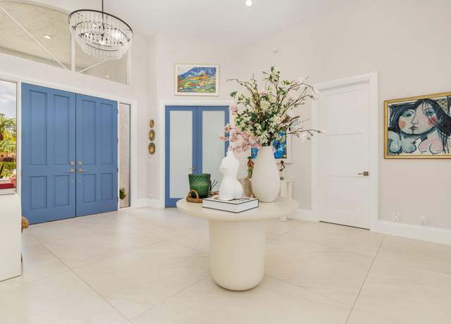 Property at 8270 Bob O Link Dr, West Palm Beach, FL 33412, 4 beds, 4 baths