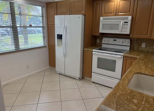 Property at 4701 Martinique Dr Unit K1, Coconut Creek, FL 33066, 2 beds, 2 baths