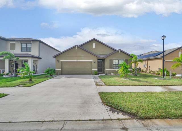 Property at 5306 Entertainment Way, Fort Pierce, FL 34947, 4 beds, 2 baths