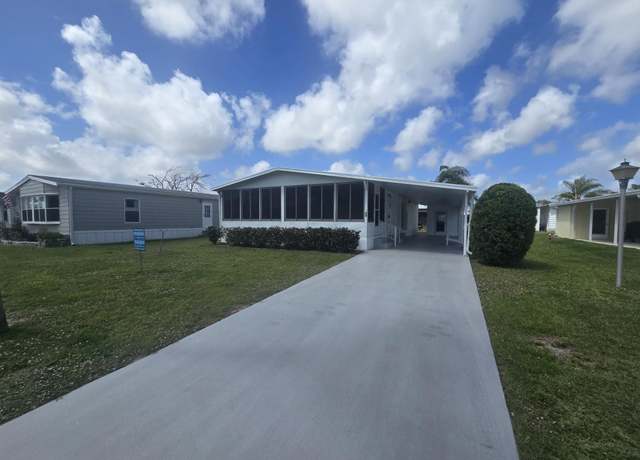 Property at 9 Flores Del Norte, Fort Pierce, FL 34951, 2 beds, 2 baths
