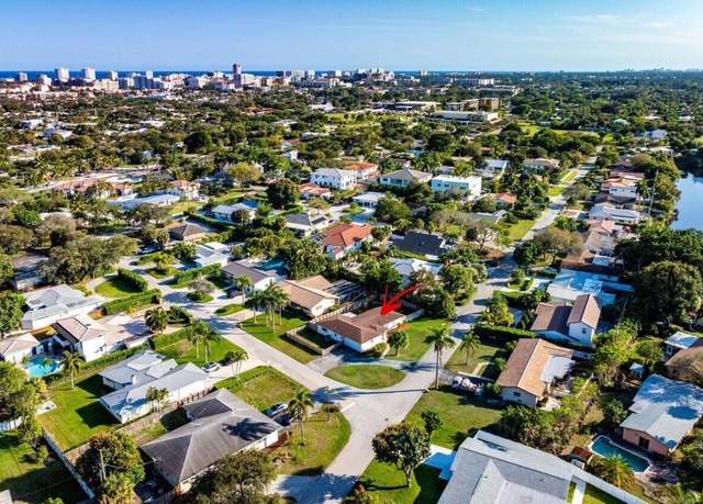 Property at 1098 NW 5th Ave, Boca Raton, FL 33432, 2 beds, 2 baths