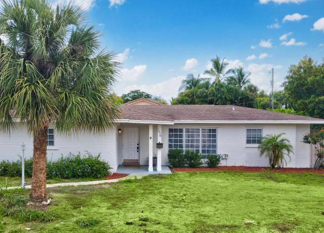 Property at 1098 NW 5th Ave, Boca Raton, FL 33432, 2 beds, 2 baths
