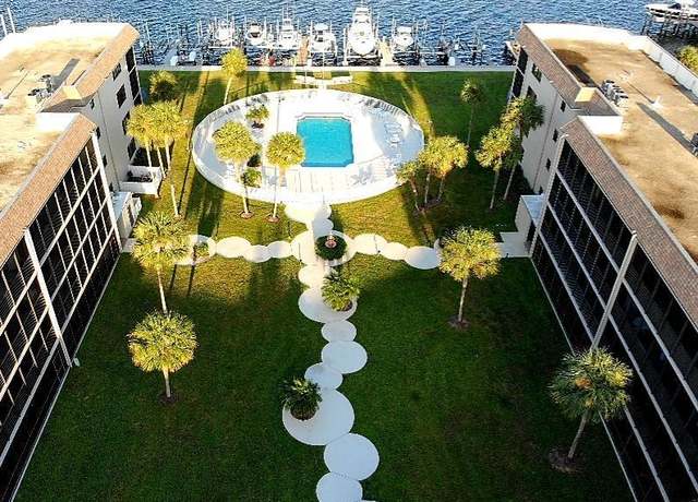 Property at 2424 N Federal Hwy #106, Boynton Beach, FL 33435, 2 beds, 2 baths