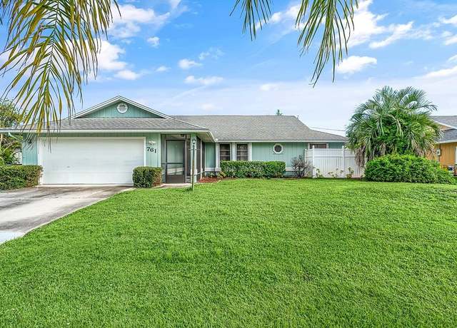 Property at 761 SE Fallon Dr, Port Saint Lucie, FL 34983, 3 beds, 2 baths