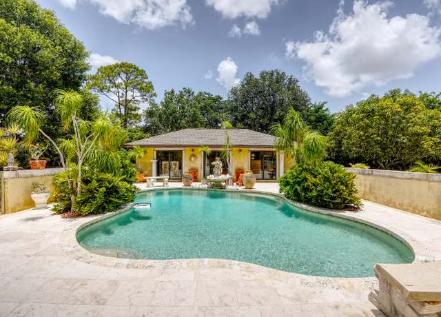 Property at 6725 Katherine Rd, West Palm Beach, FL 33413, 4 beds, 4 baths